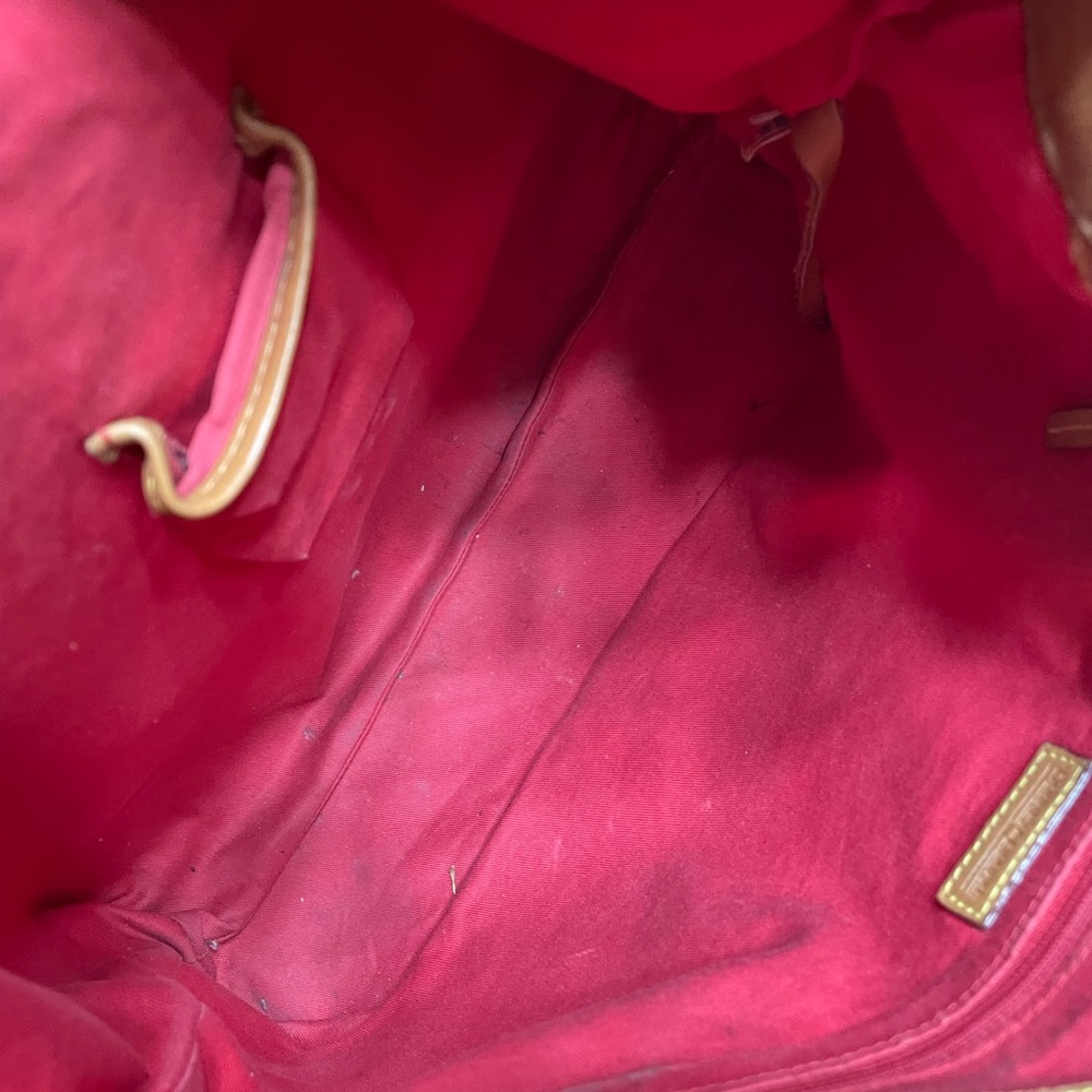 Dooney & Bourke - Picture 3 of 9